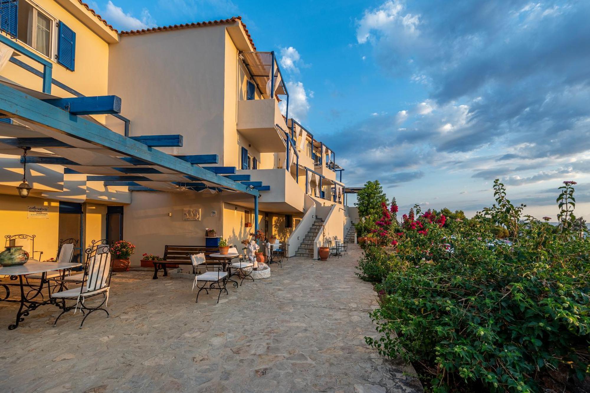 Agnadi Blue Apartments Diakofti المظهر الخارجي الصورة